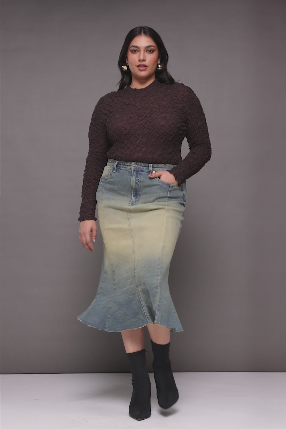 Retro Rewind Curve Denim Midi Skirt