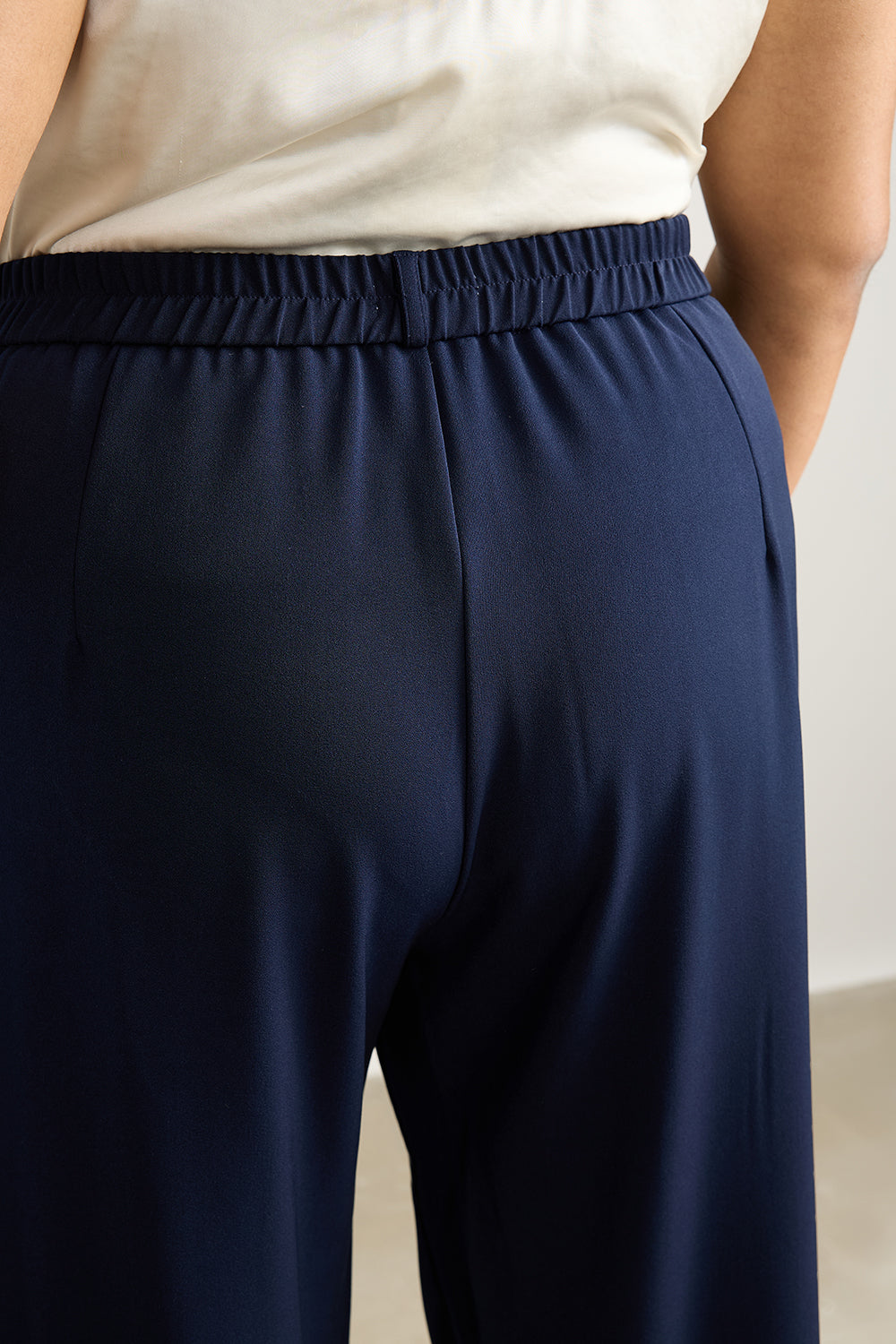 Curve Navy Pleated Straight Korean Pants