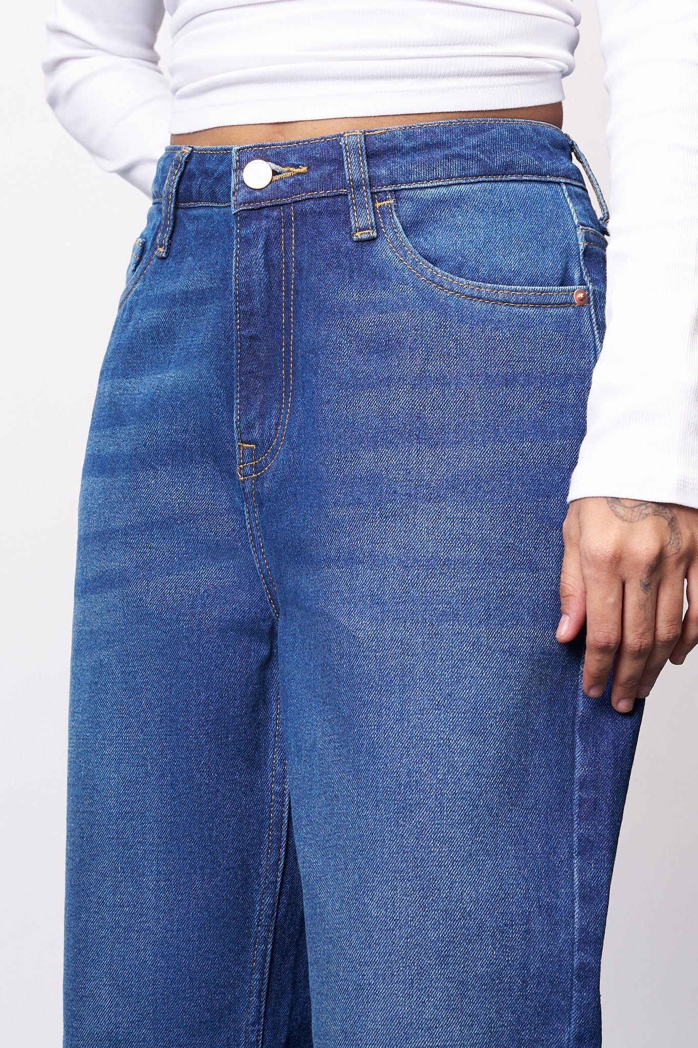 Refined Blue Women's Straight Jeans