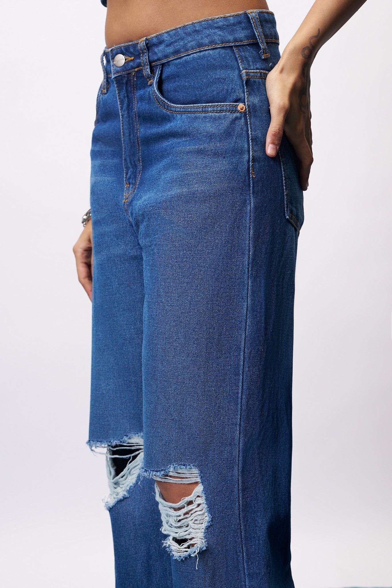 Dark Blue Wash Ripped Women's Wide Jeans