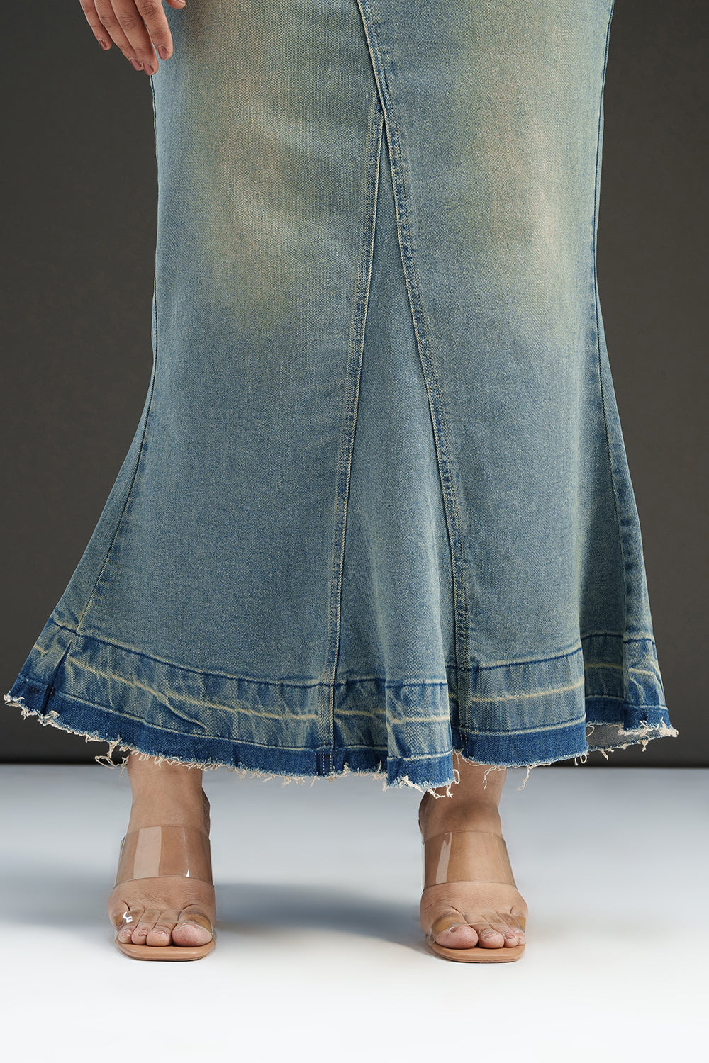Antique Fade Curve Denim Mermaid Skirt