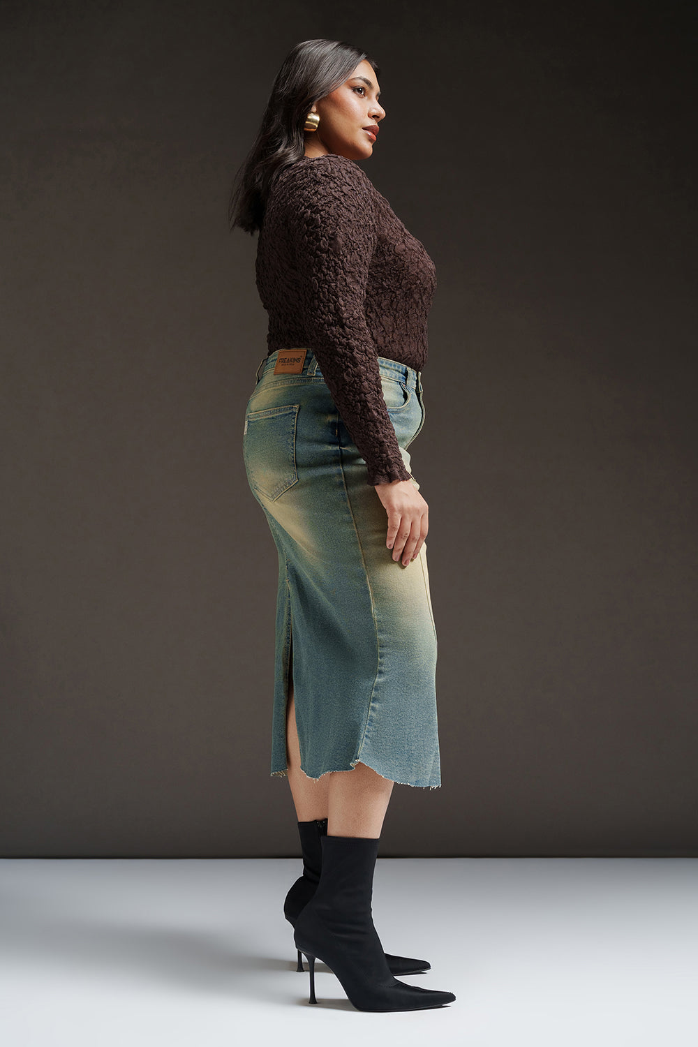 Retro Rewind Curve Denim Midi Skirt