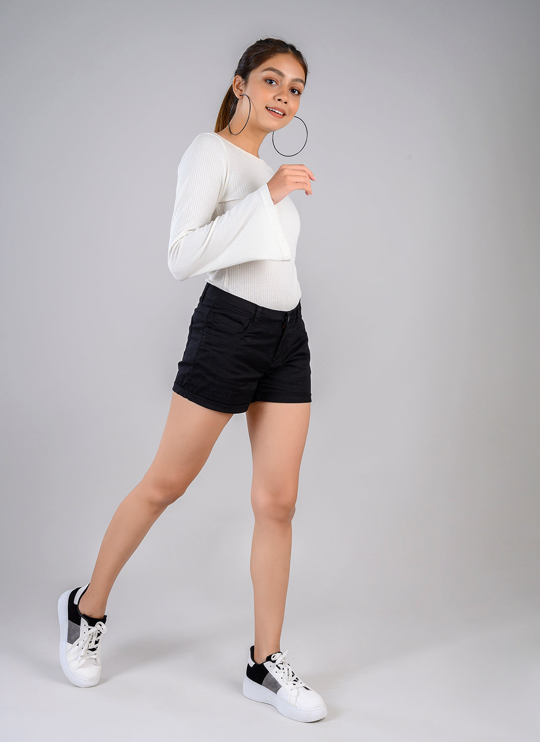 Basic Shorts In Black