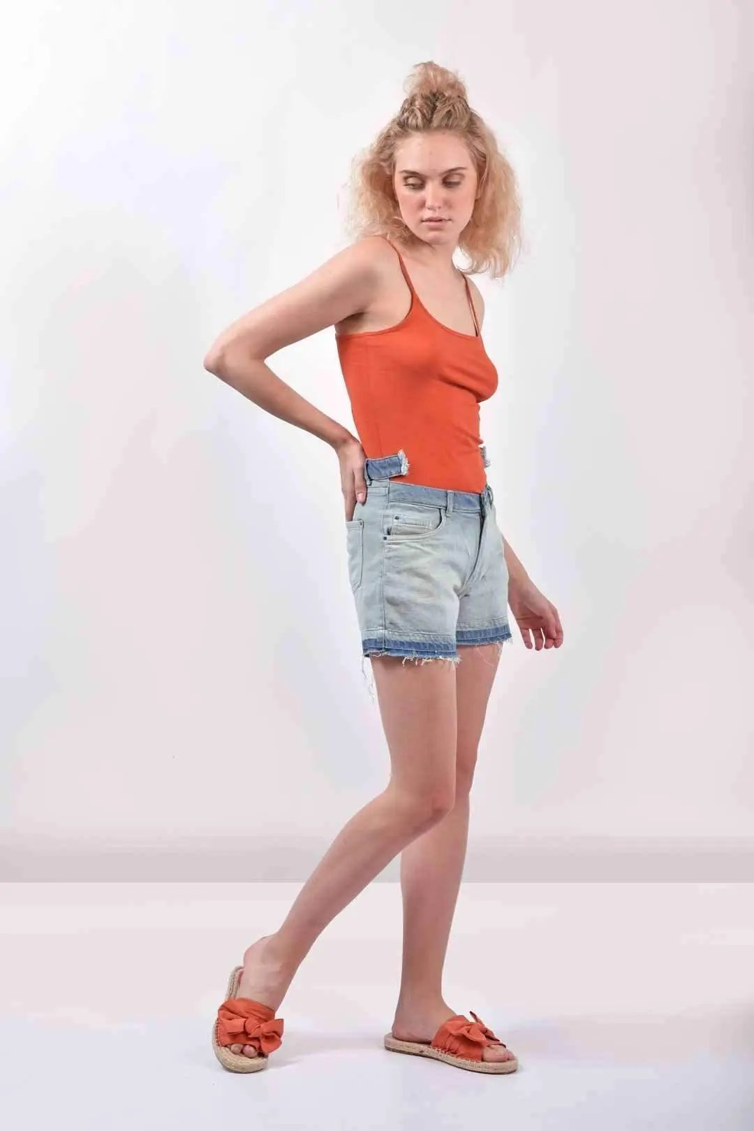 Belt Detail Denim Hot Shorts