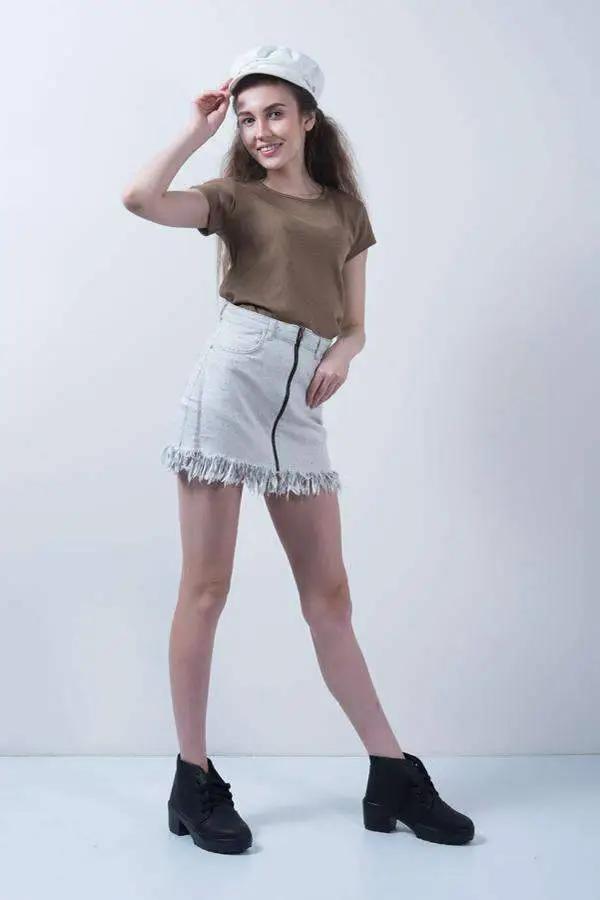 White Nep-Denim Fray Hem Skirt
