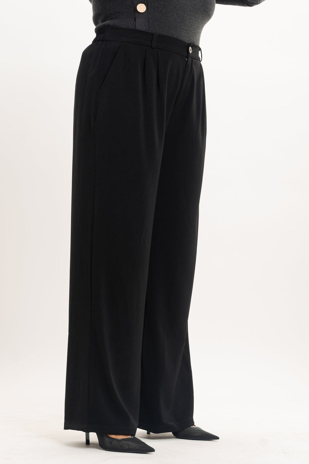 Curve Black Pleated Straight Korean Pants
