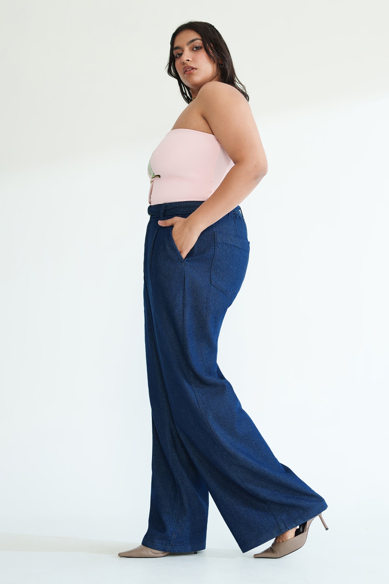 Curve Indigo Belted Women's Straight Jeans