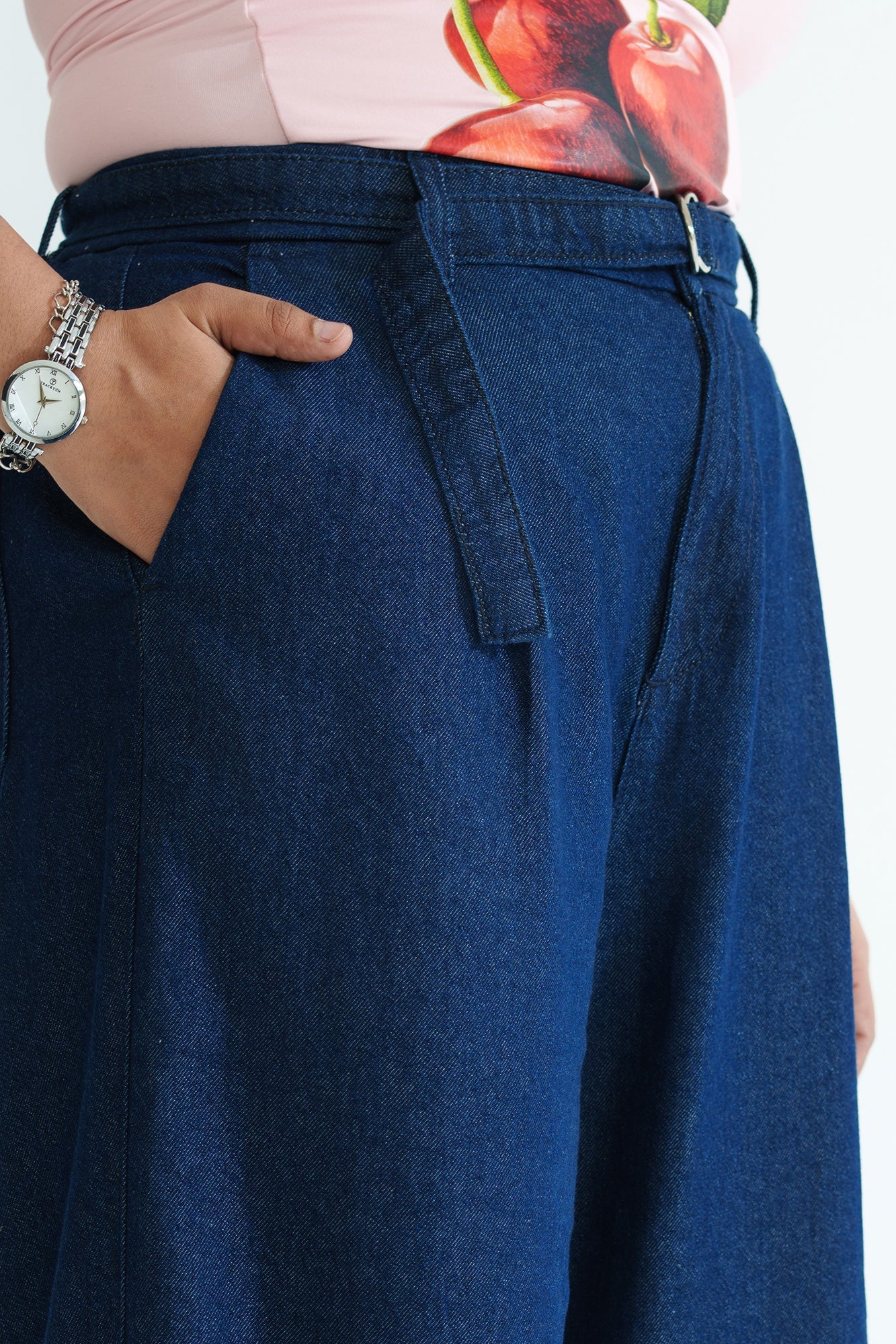 Curve Indigo Belted Women's Straight Jeans