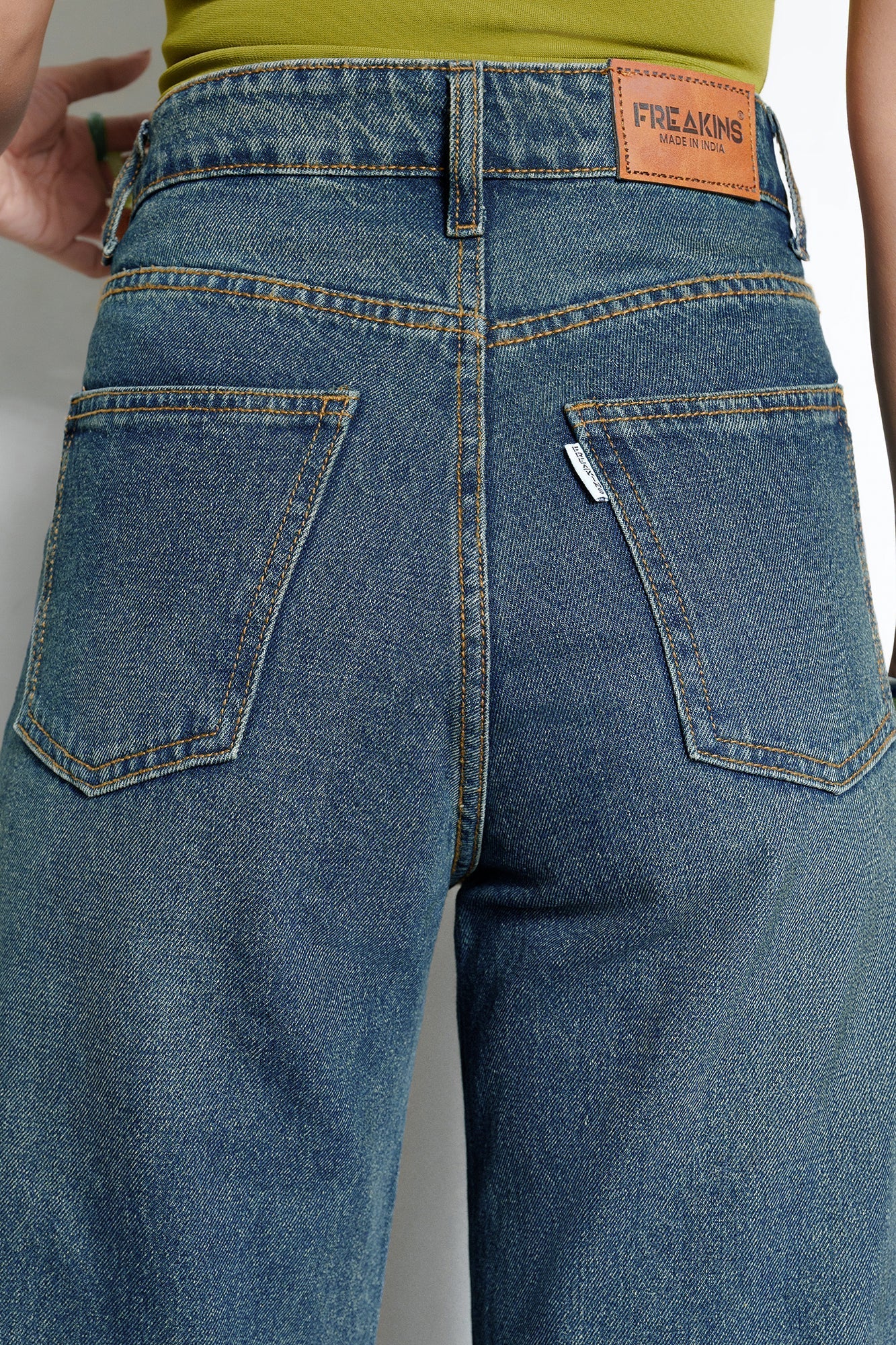 Iconic Blue Women's Wide Jeans