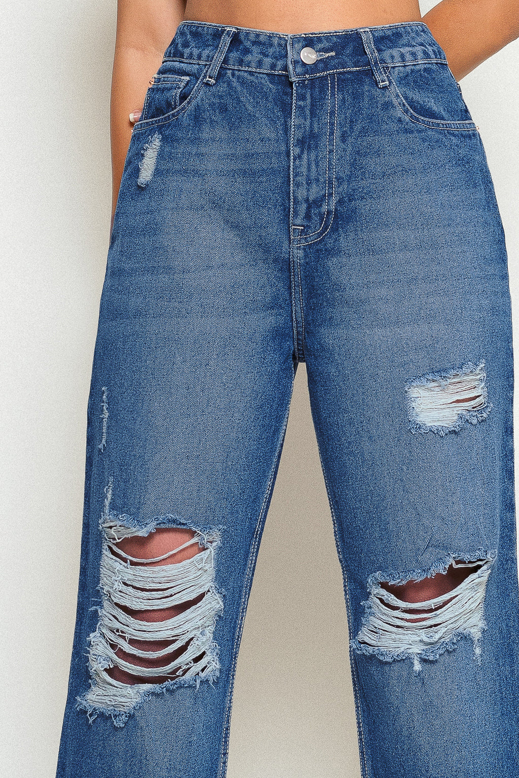 Modish Blue Women's Straight Jeans